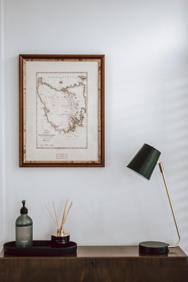 Walton House Bed & Breakfast Huonville Bagian luar foto