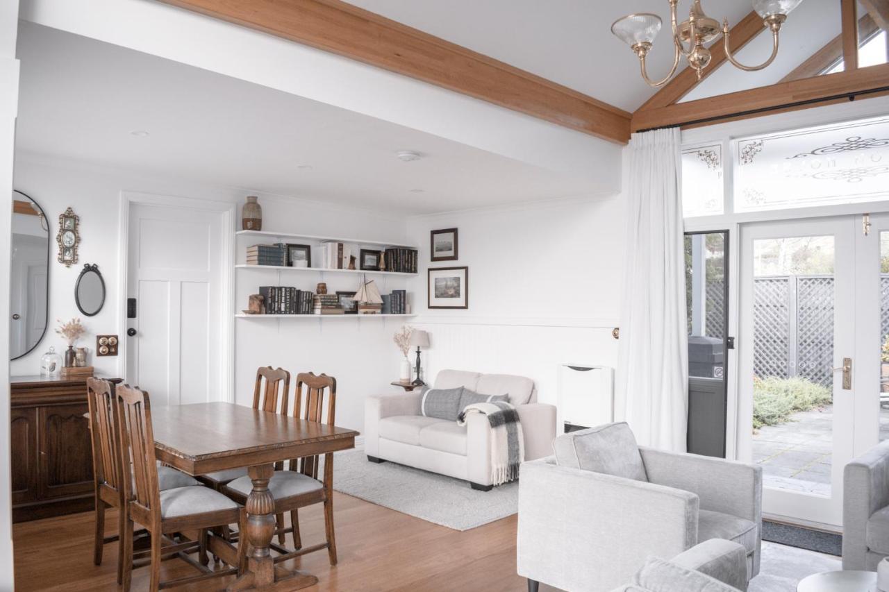 Walton House Bed & Breakfast Huonville Bagian luar foto