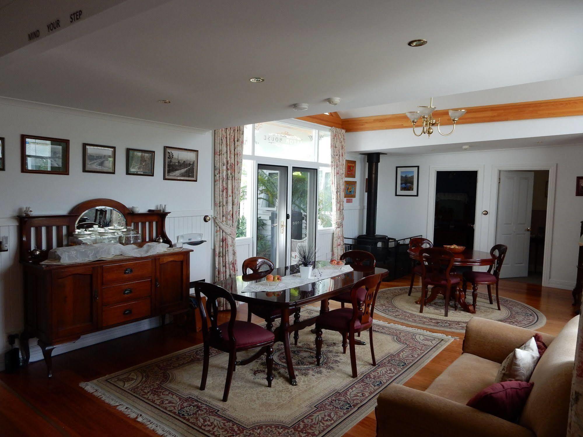Walton House Bed & Breakfast Huonville Bagian luar foto