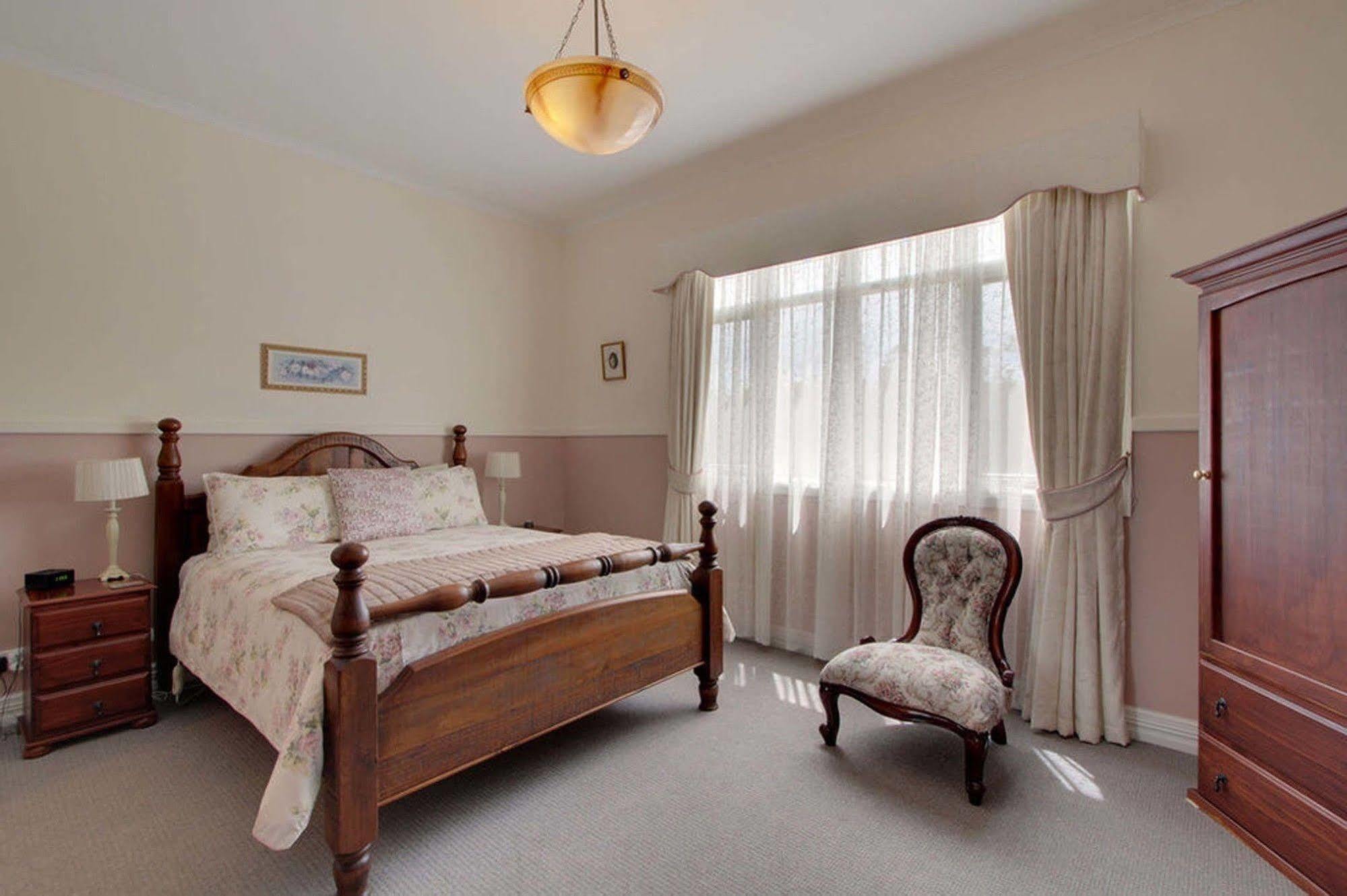 Walton House Bed & Breakfast Huonville Bagian luar foto